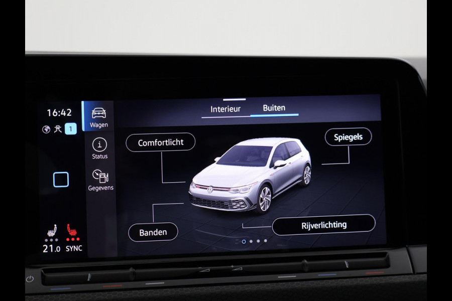 Volkswagen Golf 8 2.0 TSI GTI CLUBSPORT 300 PK MILLTEK | PANORAMA | HARMAN/KARDON | SFEERVERL. | CAMERA