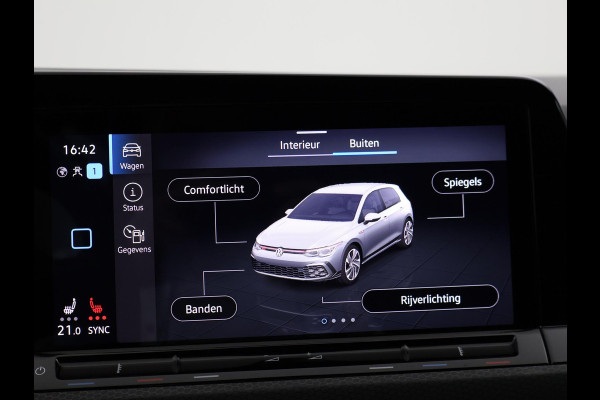 Volkswagen Golf 8 2.0 TSI GTI CLUBSPORT 300 PK MILLTEK | PANORAMA | HARMAN/KARDON | SFEERVERL. | CAMERA