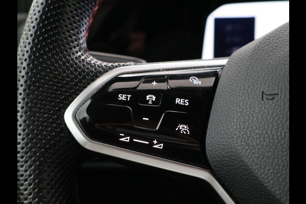 Volkswagen Golf 8 2.0 TSI GTI CLUBSPORT 300 PK MILLTEK | PANORAMA | HARMAN/KARDON | SFEERVERL. | CAMERA