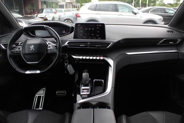 Peugeot 5008 1.6 e-THP GT-Line 7p. / Camera / Half leder / 18'' / Virtual Cockpit / Dodehoek / LED Koplampen / Navigatie / Stoelverwarming / DAB / Cruise Control