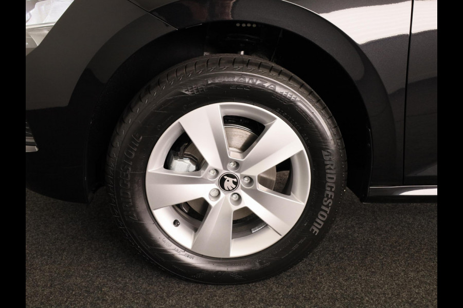 Škoda Kamiq Selection 1.0 TSI 115 pk 6 versn. Hand | Cruise Control | Apple Carplay | Android Auto | Climate Control