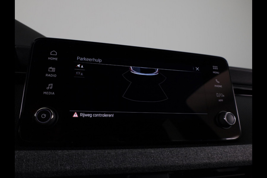 Škoda Kamiq Selection 1.0 TSI 115 pk 6 versn. Hand | Cruise Control | Apple Carplay | Android Auto | Climate Control