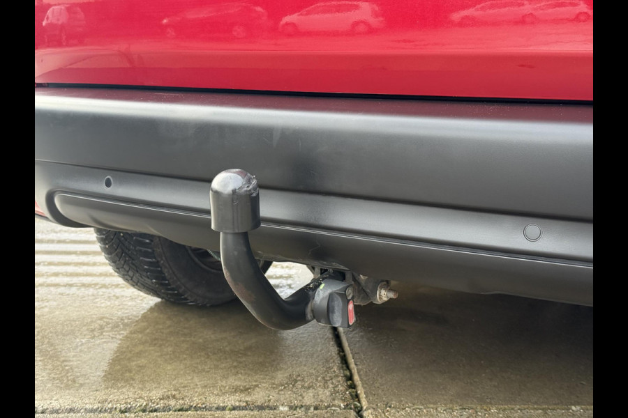 Peugeot 2008 1.2 PureTech Signature Navi,Apple Carplay,Airco,Cruise,Trekhaak,PDC,Distributie riem v.v. 2025,N.A.P,APK tot 03-2027