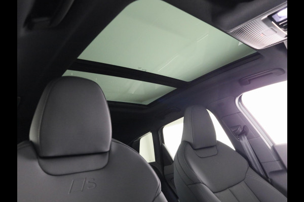 Audi Q3 S edition e-hybrid 200 kW / 272 PK | Techniekpakket plus | Ambiente lichtpakket pro | Privacy glas | Panoramadak| Dodehoek detectie | Leder |