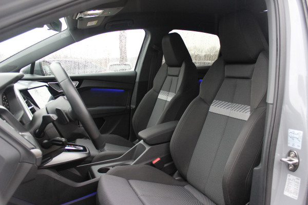Audi Q4 Sportback e-tron 40 Launch edition Advanced 77 kWh / SOH 91,4% / CarPlay / Matrix LED / Sportstoelen / Virtual Cockpit / Parkeerhulp V+A / Sonos Audio / Intr.voorverwarming / Stoelverwarming / DAB / Cruise Control