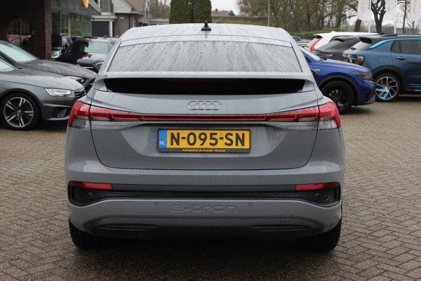Audi Q4 Sportback e-tron 40 Launch edition Advanced 77 kWh / SOH 91,4% / CarPlay / Matrix LED / Sportstoelen / Virtual Cockpit / Parkeerhulp V+A / Sonos Audio / Intr.voorverwarming / Stoelverwarming / DAB / Cruise Control