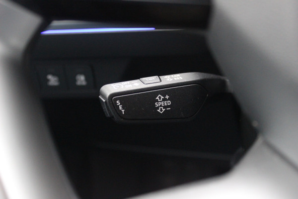 Audi Q4 Sportback e-tron 40 Launch edition Advanced 77 kWh / SOH 91,4% / CarPlay / Matrix LED / Sportstoelen / Virtual Cockpit / Parkeerhulp V+A / Sonos Audio / Intr.voorverwarming / Stoelverwarming / DAB / Cruise Control