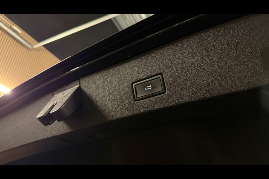 Volkswagen T-Roc 1.5 TSI Sport Business 3X R-Line PANO|VIRTUAL|DEALER ONDERHOUDEN|CARPLAY|CAMERA|SFEERVERLICHTING|NL AUTO|