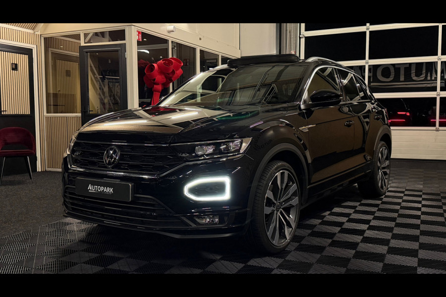 Volkswagen T-Roc 1.5 TSI Sport Business 3X R-Line PANO|VIRTUAL|DEALER ONDERHOUDEN|CARPLAY|CAMERA|SFEERVERLICHTING|NL AUTO|