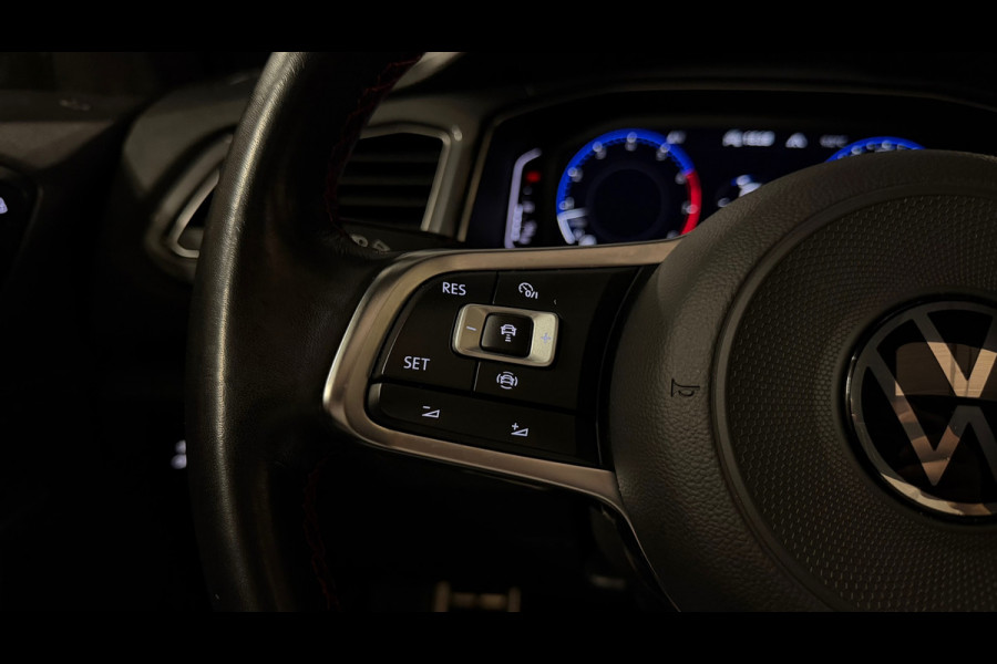 Volkswagen T-Roc 1.5 TSI Sport Business 3X R-Line PANO|VIRTUAL|DEALER ONDERHOUDEN|CARPLAY|CAMERA|SFEERVERLICHTING|NL AUTO|