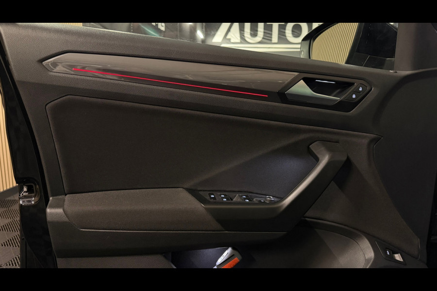 Volkswagen T-Roc 1.5 TSI Sport Business 3X R-Line PANO|VIRTUAL|DEALER ONDERHOUDEN|CARPLAY|CAMERA|SFEERVERLICHTING|NL AUTO|