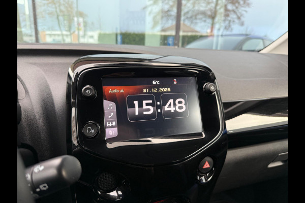 Citroën C1 1.0 VTi Airscape Shine - Media - Climate - 15 " Lichtmetaal - Org.NL