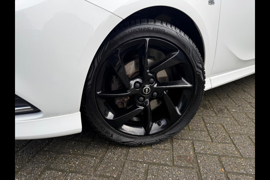 Opel Corsa 1.0 Turbo Online Edition Opc Line - Airco - Media Apple/Android - Org.NL