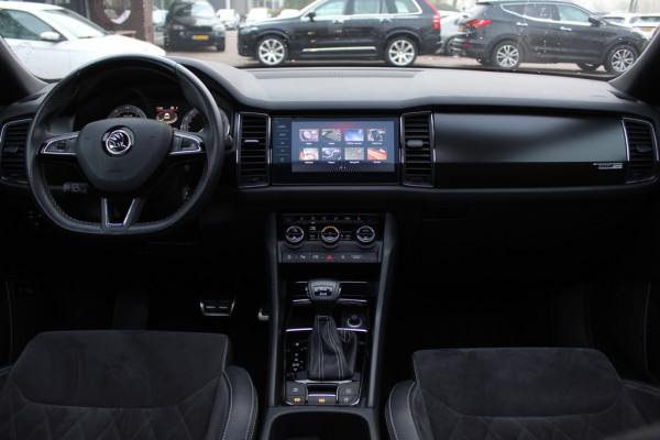 Škoda Kodiaq 2.0 TSI 4x4 Style / Trekhaak / Panoramadak / 360Camera / Leder&Alcantara / Keyless / 20'' / Navigatie / DAB / Cruise Control