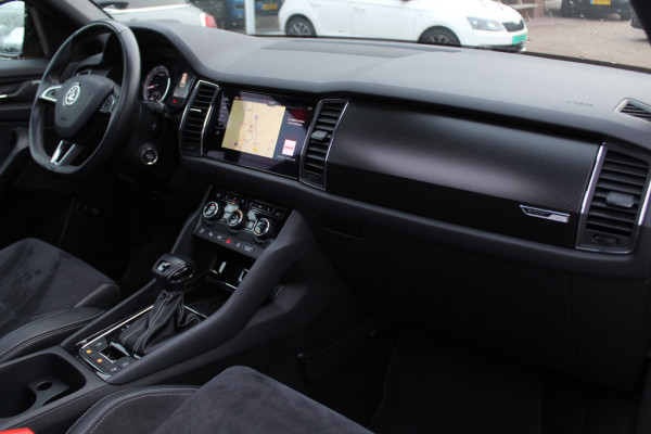 Škoda Kodiaq 2.0 TSI 4x4 Style / Trekhaak / Panoramadak / 360Camera / Leder&Alcantara / Keyless / 20'' / Navigatie / DAB / Cruise Control
