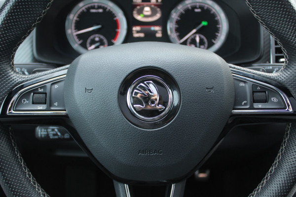 Škoda Kodiaq 2.0 TSI 4x4 Style / Trekhaak / Panoramadak / 360Camera / Leder&Alcantara / Keyless / 20'' / Navigatie / DAB / Cruise Control