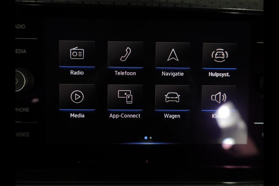 Volkswagen T-Cross 1.0 TSI Style 110 pk Automaat (DSG) | Navigatie via App | Parkeersensoren | Achteruitrijcamera | Stoelverwarming | Adaptieve cruise control |