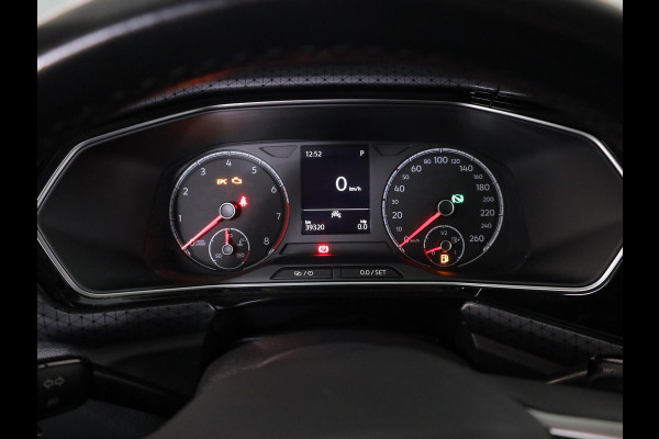 Volkswagen T-Cross 1.0 TSI Style 110 pk Automaat (DSG) | Navigatie via App | Parkeersensoren | Achteruitrijcamera | Stoelverwarming | Adaptieve cruise control |
