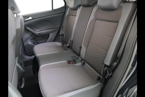 Volkswagen T-Cross 1.0 TSI Style 110 pk Automaat (DSG) | Navigatie via App | Parkeersensoren | Achteruitrijcamera | Stoelverwarming | Adaptieve cruise control |