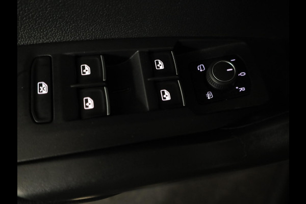 Volkswagen T-Cross 1.0 TSI Style 110 pk Automaat (DSG) | Navigatie via App | Parkeersensoren | Achteruitrijcamera | Stoelverwarming | Adaptieve cruise control |