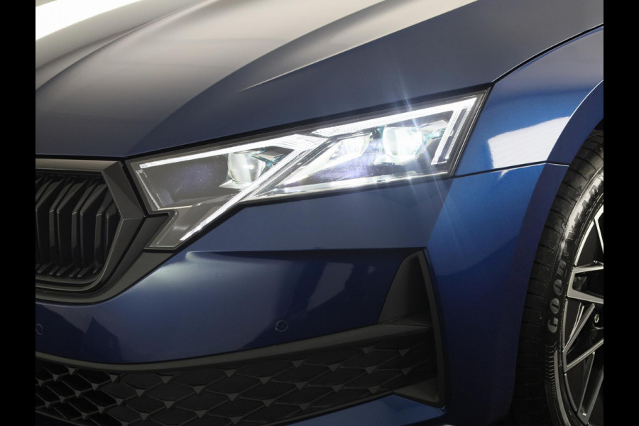 Škoda Octavia Combi 1.5 TSI MHEV 150pk Sportline Tour | Schuif/kanteldak | Travel assist | Trekhaak wegklapbaar