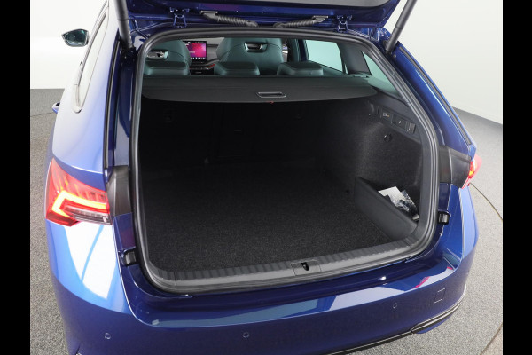 Škoda Octavia Combi 1.5 TSI MHEV 150pk Sportline Tour | Schuif/kanteldak | Travel assist | Trekhaak wegklapbaar