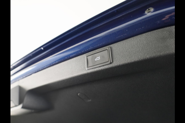 Škoda Octavia Combi 1.5 TSI MHEV 150pk Sportline Tour | Schuif/kanteldak | Travel assist | Trekhaak wegklapbaar