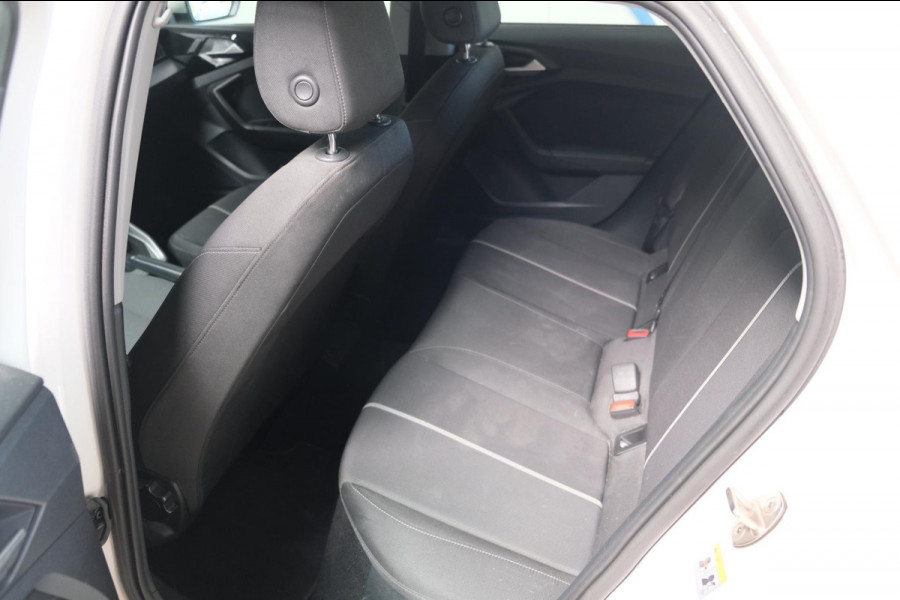 Audi A1 Sportback 25 TFSI Pro Line Automaat - N.A.P. Airco, Cruise, Navi.