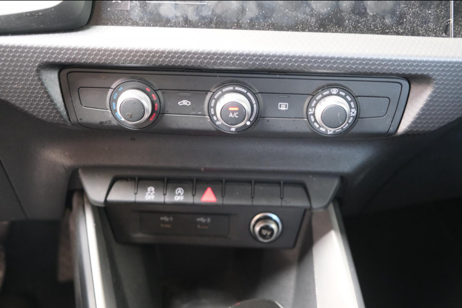 Audi A1 Sportback 25 TFSI Pro Line Automaat - N.A.P. Airco, Cruise, Navi.