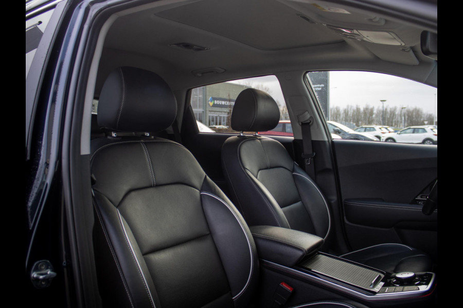 Kia e-Niro ExecutiveLine 64 kWh | Trekhaak | 3 Fase | Stoel en stuurverwarming |
