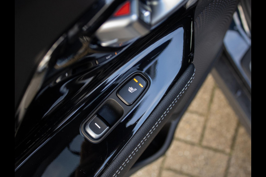 Kia e-Niro ExecutiveLine 64 kWh | Trekhaak | 3 Fase | Stoel en stuurverwarming |