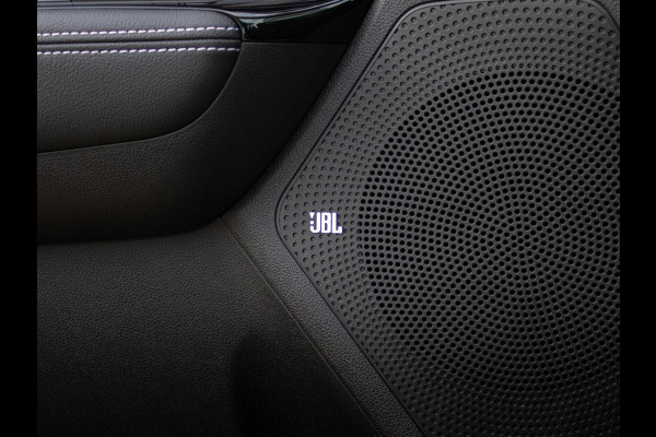 Kia e-Niro ExecutiveLine 64 kWh | Trekhaak | 3 Fase | Stoel en stuurverwarming |