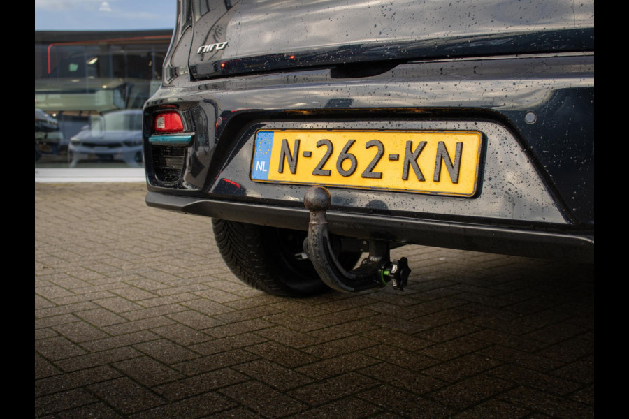 Kia e-Niro ExecutiveLine 64 kWh | Trekhaak | 3 Fase | Stoel en stuurverwarming |
