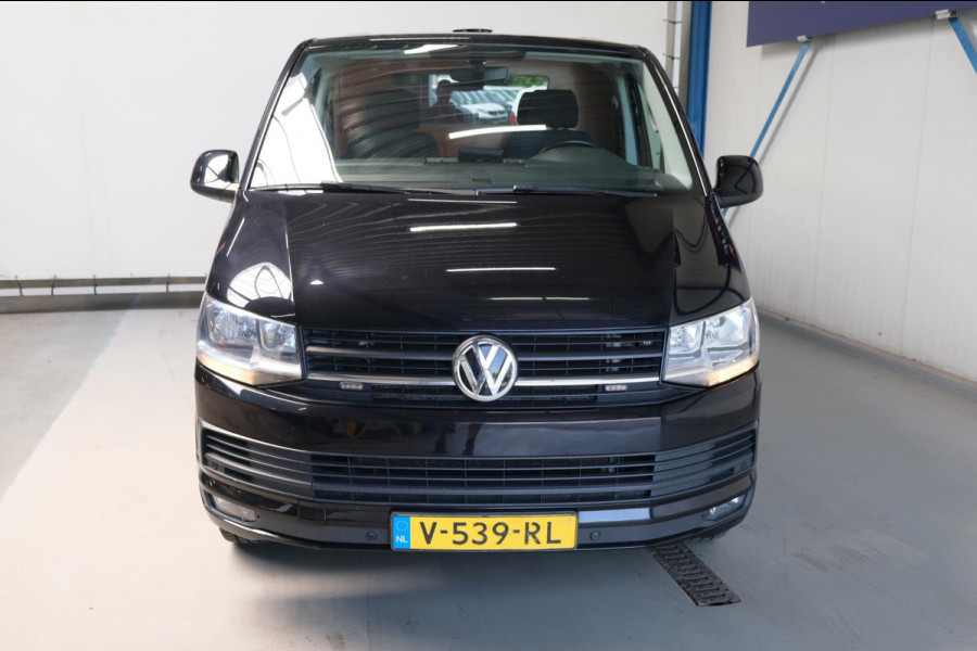 Volkswagen Transporter 2.0 TDI L2H1 Highline Automaat - N.A.P. Airco, Cruise, PDC, Navi, Camera, Trekhaak.