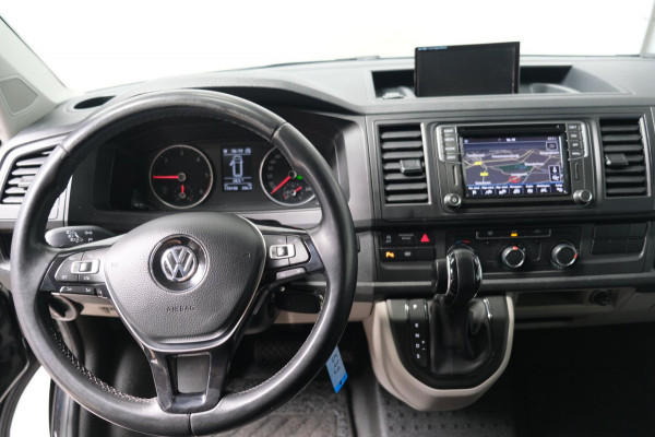 Volkswagen Transporter 2.0 TDI L2H1 Highline Automaat - N.A.P. Airco, Cruise, PDC, Navi, Camera, Trekhaak.