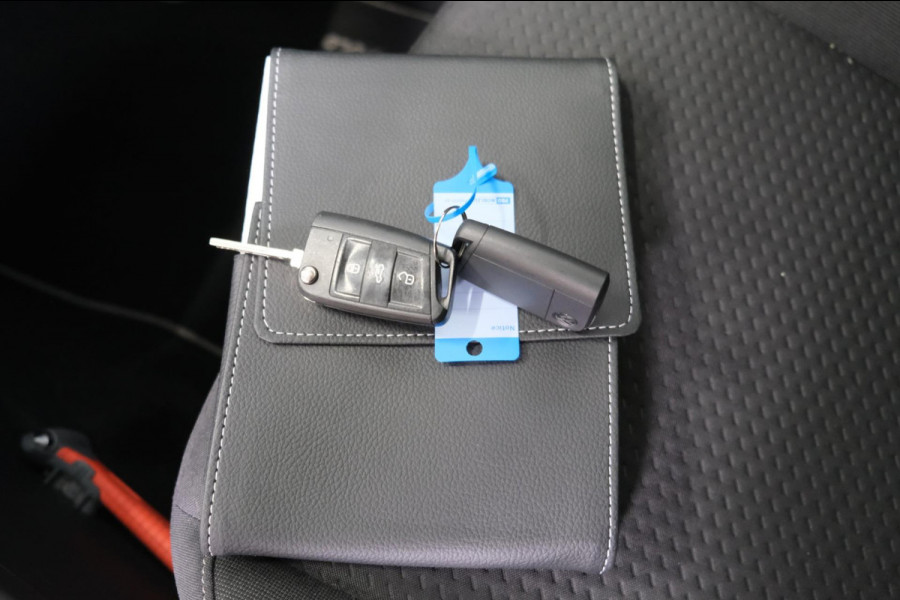 Volkswagen Polo 1.0 TSI Comfortline Business Automaat - N.A.P. Airco, Cruise, Navi, PDC.