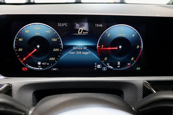 Mercedes-Benz A-Klasse 180d Premium + AMG|PANO|Sfeer|CAM