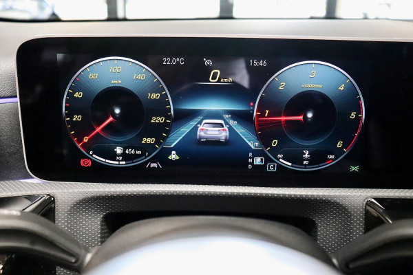 Mercedes-Benz A-Klasse 180d Premium + AMG|PANO|Sfeer|CAM