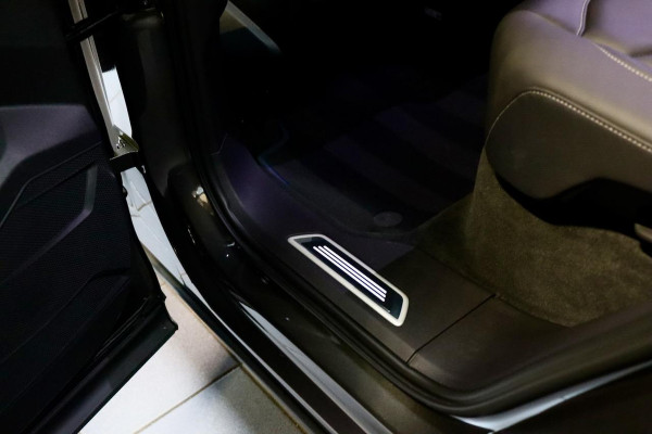 Volkswagen Touareg 3.0 TSi eHybrid R 4M PANO|TrkHk|22''