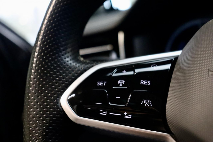 Volkswagen Touareg 3.0 TSi eHybrid R 4M PANO|TrkHk|22''