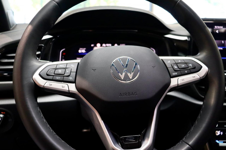 Volkswagen T-Roc 1.5 TSI R-Line Ed PANO|IQ|Digitaal Dash|VOL