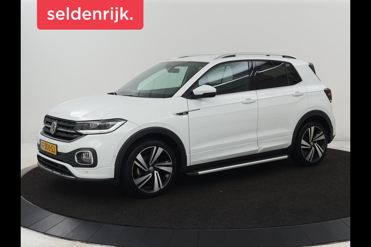 Volkswagen T-Cross 1.0 TSI R Line | Stoelverwarming | Keyless | Virtual Cockpit | Carplay | Trekhaak | Adaptive cruise | Park Assist | Full LED | Dodehoek detectie | Climate control