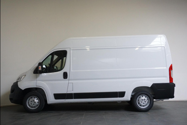 Opel Movano 2.2D 140 L2H2 Edition Opel Movano 2.2D 140  L2H2 Edition Airco  Navi PDC Trekhaak Cruise control Nieuw Model