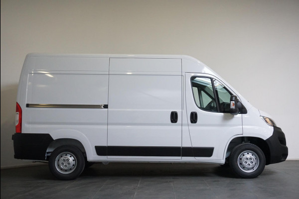 Opel Movano 2.2D 140 L2H2 Edition Opel Movano 2.2D 140  L2H2 Edition Airco  Navi PDC Trekhaak Cruise control Nieuw Model