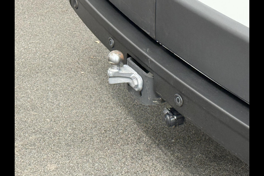 Renault Master T33 2.3 dCi 135PK L2H2 BPM VRIJ! Airco Cruise control Parkeersensoren Navigatie Trekhaak