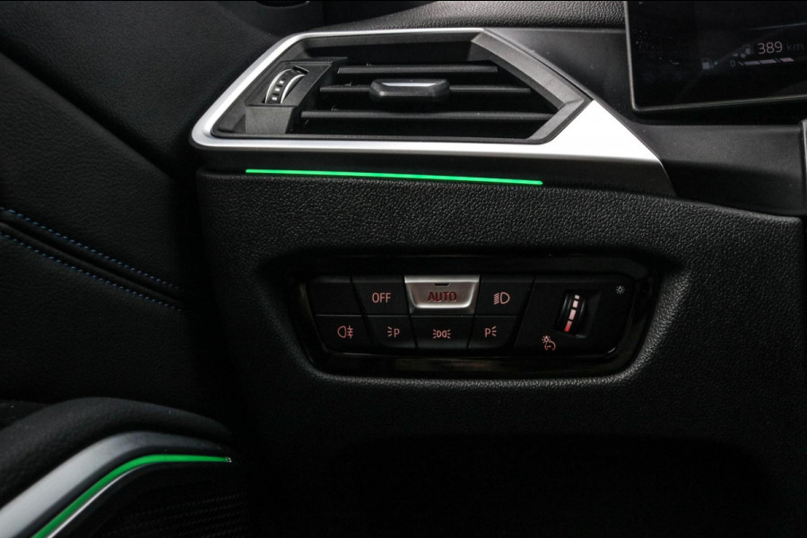 BMW 3 Serie Touring 330e | M-Sport Pro | 2 jaar garantie | Pano | ACC | LCI | Black Edition | Sfeerverlichting | Driving Assistant