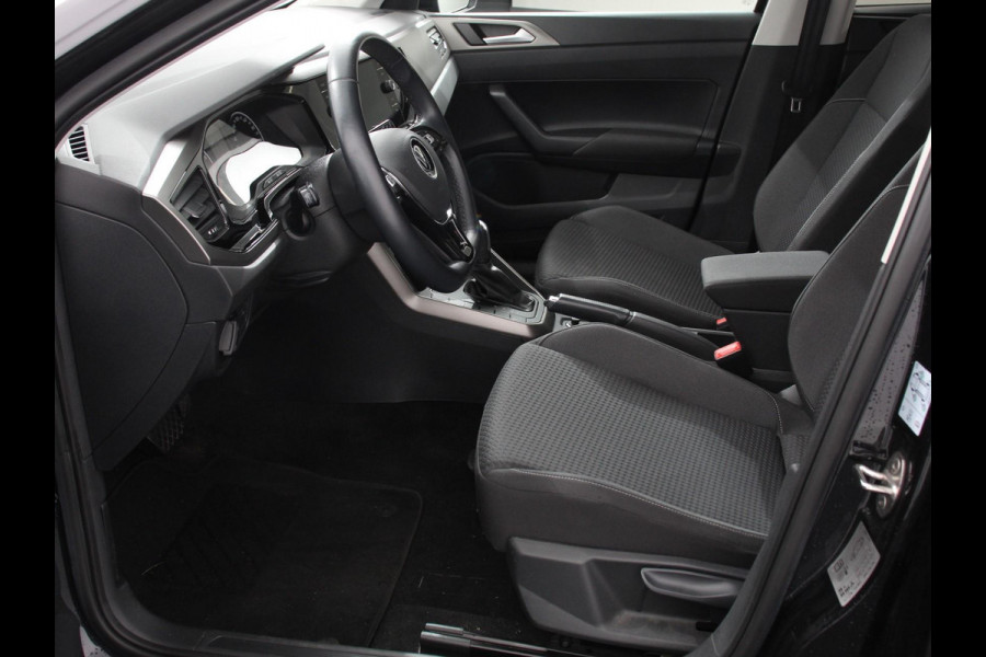 Volkswagen Polo 1.0 TSI DSG Comfortline Connect | Navigatie | Apple Carplay/Android Auto | Climate Control | Adaptive Cruise Control | Extra Getint Glas | Voorstoelen Verwarmd |