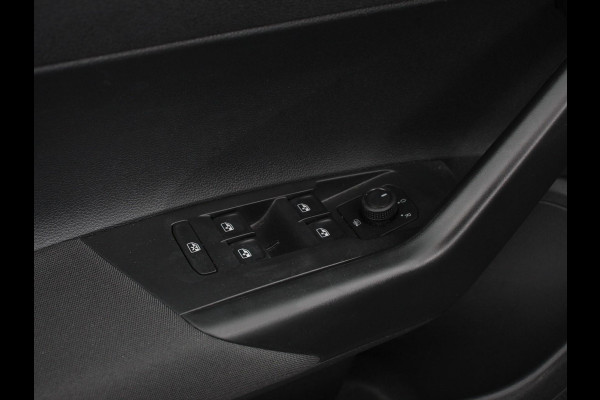 Volkswagen Polo 1.0 TSI DSG Comfortline Connect | Navigatie | Apple Carplay/Android Auto | Climate Control | Adaptive Cruise Control | Extra Getint Glas | Voorstoelen Verwarmd |