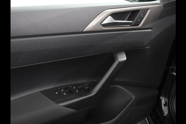 Volkswagen Polo 1.0 TSI DSG Comfortline Connect | Navigatie | Apple Carplay/Android Auto | Climate Control | Adaptive Cruise Control | Extra Getint Glas | Voorstoelen Verwarmd |