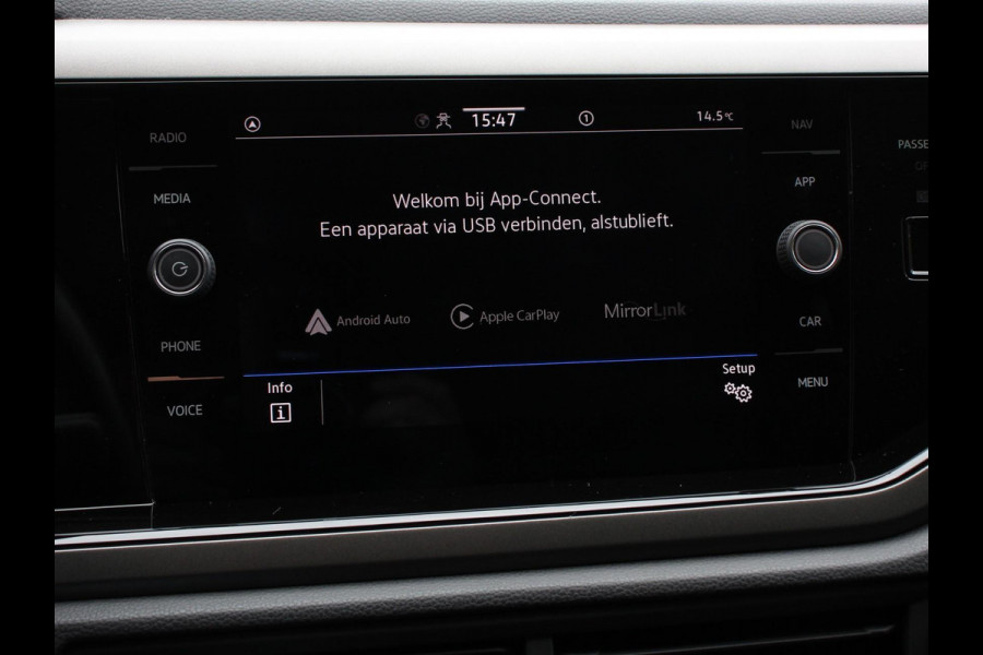 Volkswagen Polo 1.0 TSI DSG Comfortline Connect | Navigatie | Apple Carplay/Android Auto | Climate Control | Adaptive Cruise Control | Extra Getint Glas | Voorstoelen Verwarmd |